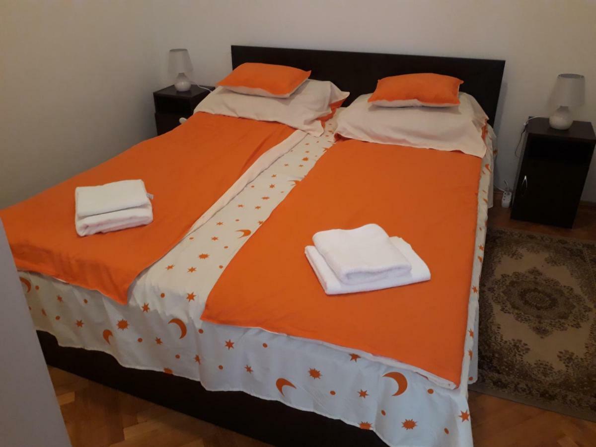 Piac Utcai Apartman 2 Debrecen Exterior photo